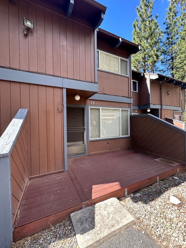Building Photo - Centrally Located Near Heavenly,  2 bedroo...