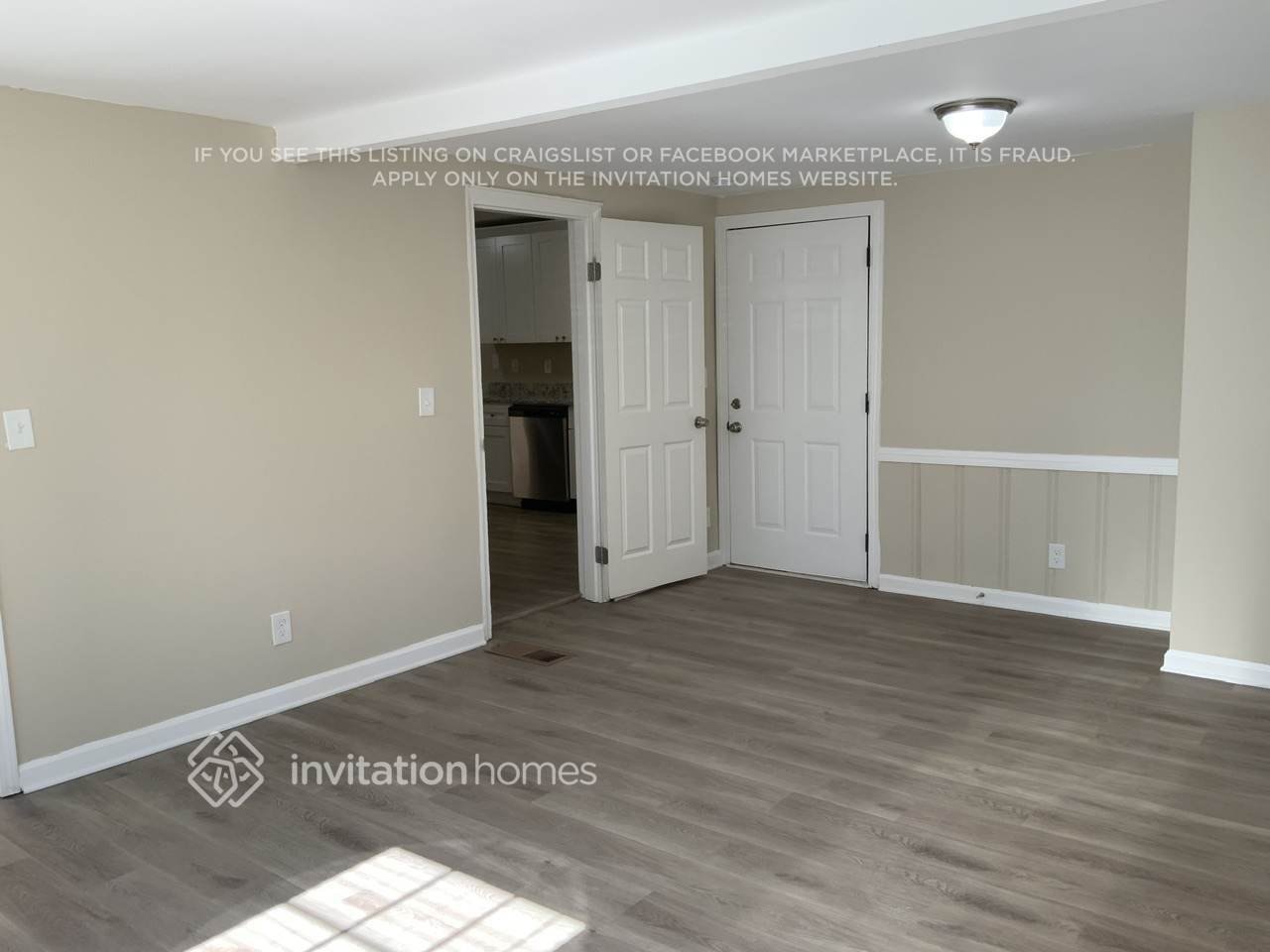 Building Photo - 2493 Romain Way