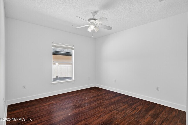 Building Photo - 10008 Sifton Ct