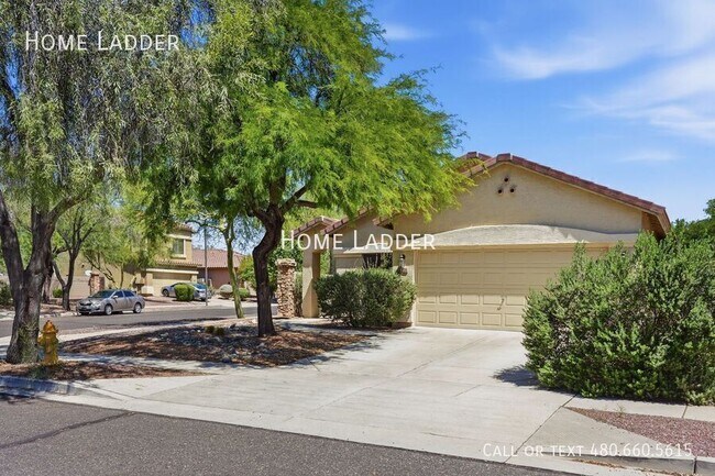 Building Photo - 2576 W Preserve Way