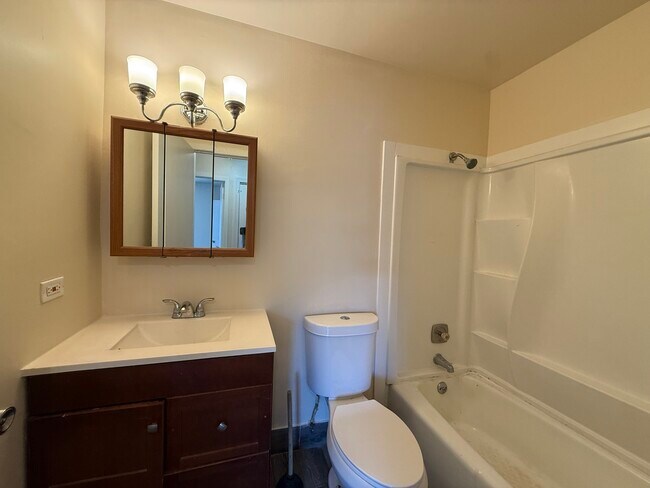 Building Photo - 6258 Gold Cir