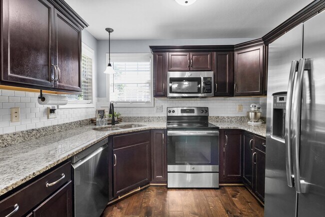 Building Photo - 773 Banister Dr