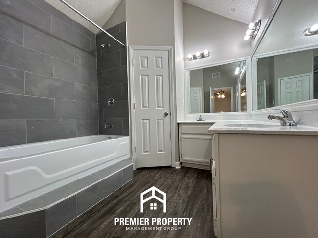 Building Photo - NEWLY RENOVATED 3-Bedroom Home for Rent in Southaven, MS!