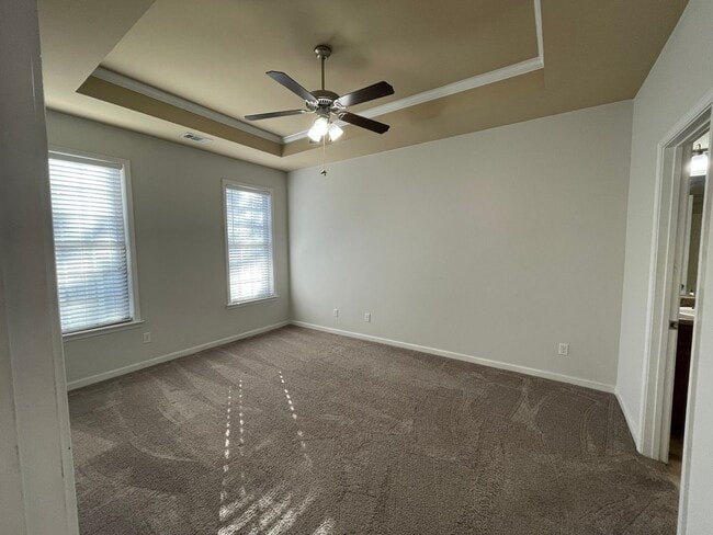Building Photo - Low Maintenance, 2 Bedroom, 2 Bath Townhom...