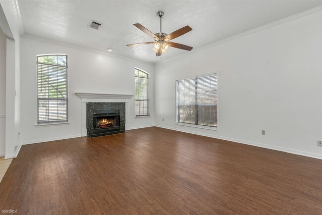 Building Photo - 3 br, 2 bath House - 1208 Bayou Woods Dr 1...