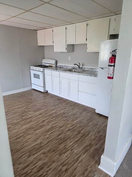 Primary Photo - 1665 Pagel Ave