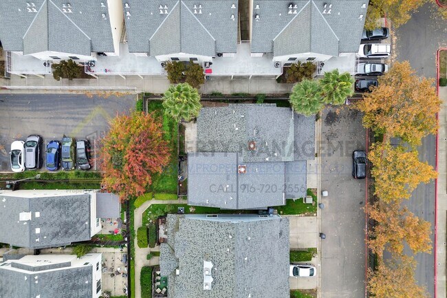 Building Photo - 3 bedroom 2 baths available in a gate community