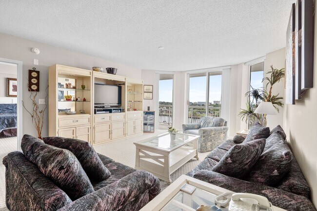 Building Photo - Spacious 3BR/3BA Coastal Retreat at Harbour Pointe – Utilities Included!