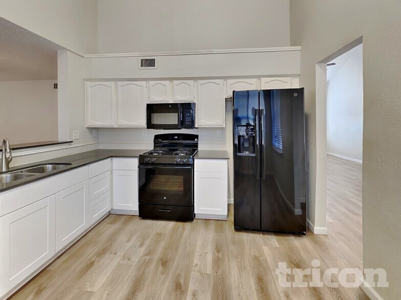 Building Photo - 4137 Stinwick Ln