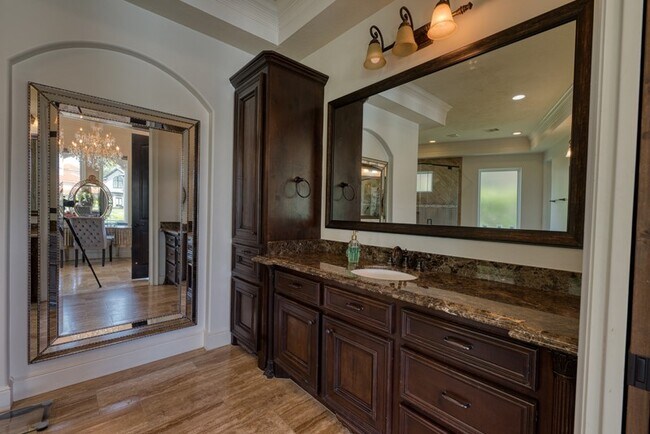 Building Photo - 5623 Waters Landing Ln