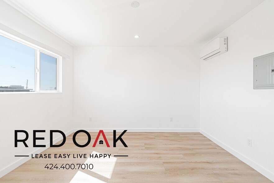 Building Photo - 228 Stepney St