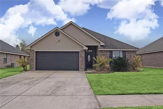 Primary Photo - 2441 Hebert Dr