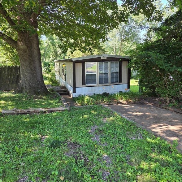 Building Photo - 134 Coil Rd
