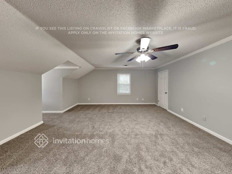 Building Photo - 1547 Golf Link Dr
