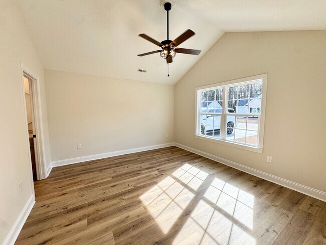 Building Photo - BEAUTIFUL, BRAND NEW HOME! Available now!