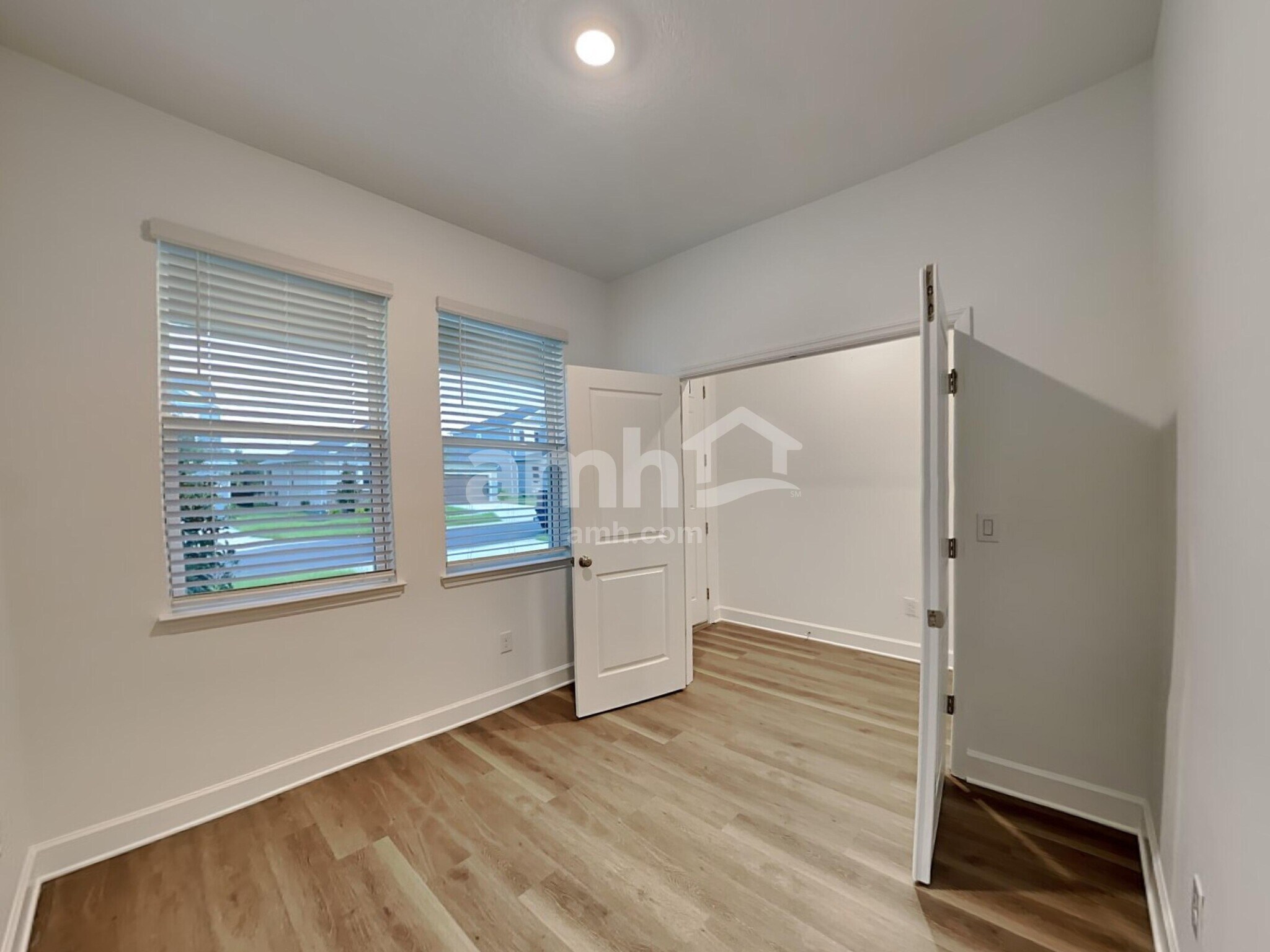 Building Photo - 37837 Dusty Saddle Ln