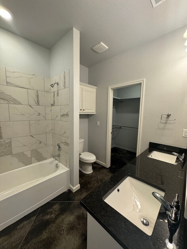 Building Photo - New built located in Beacon Pointe area!!!...