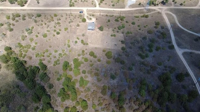 Building Photo - 143 Spring Hollow Trail