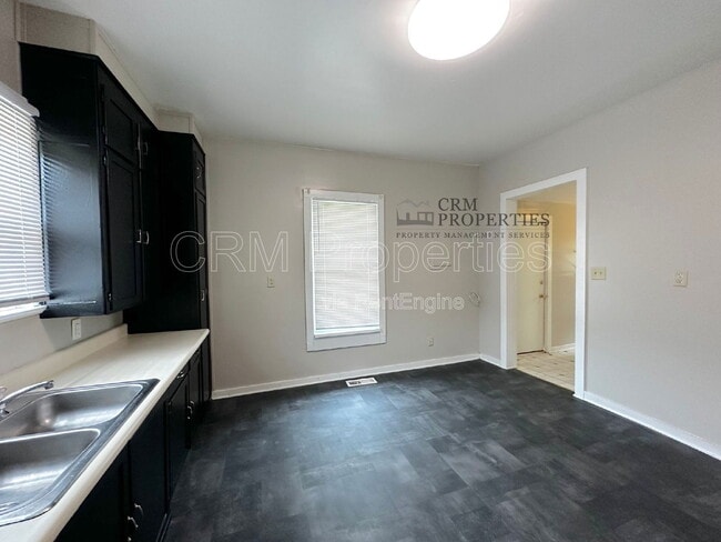 Building Photo - 1519 N Purdum St