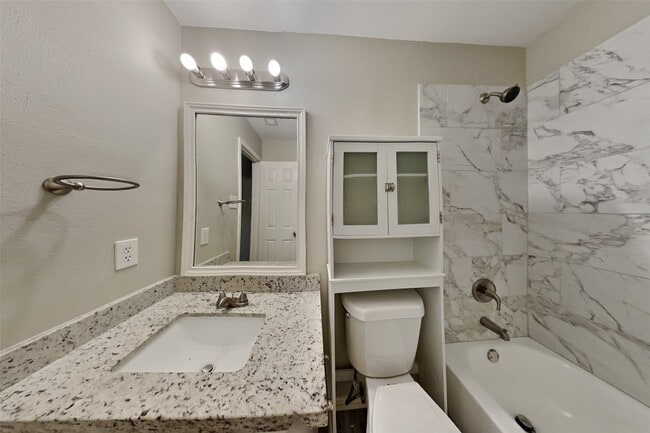 Building Photo - 10319 Pony Express Rd