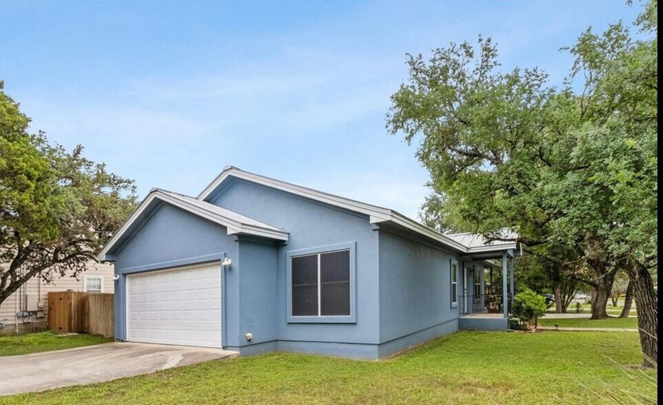 Building Photo - 622 Dartmouth Ave