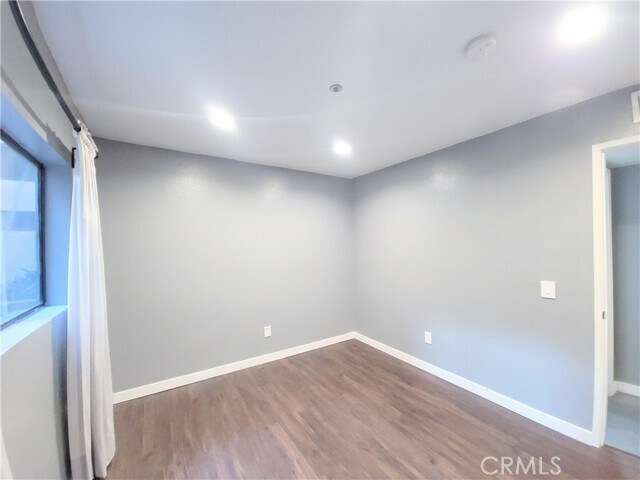 Building Photo - 550 Orange Ave