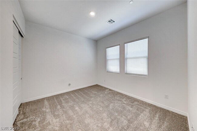 Building Photo - 968 Woodburn Ln