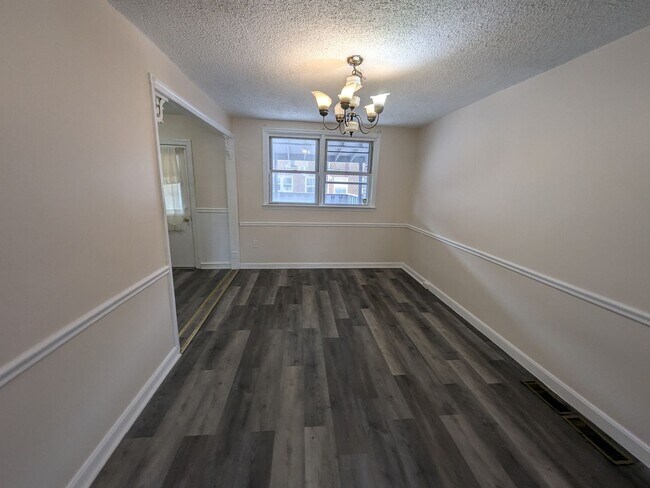 Building Photo - Updated Home - Northeast Philadelphia