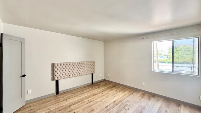 Building Photo - 2938 N 61st Pl