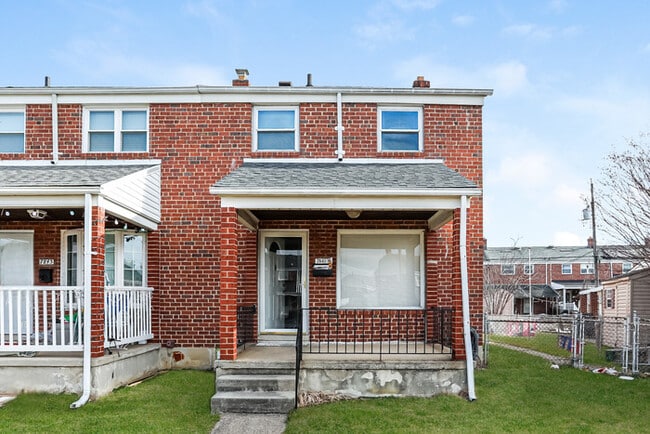 Building Photo - 7841 Lockwood Rd