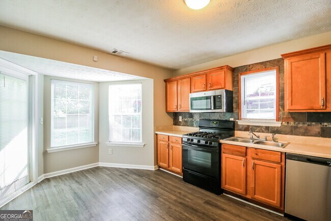 Building Photo - 4408 Jacobs Dr SW