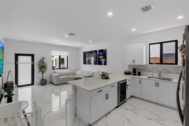 Building Photo - 11939 SW 241 Ter