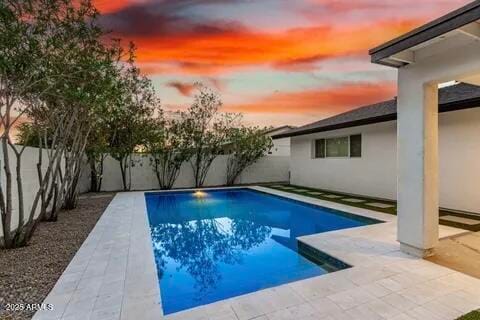 Building Photo - 8737 E Fairmount Ave