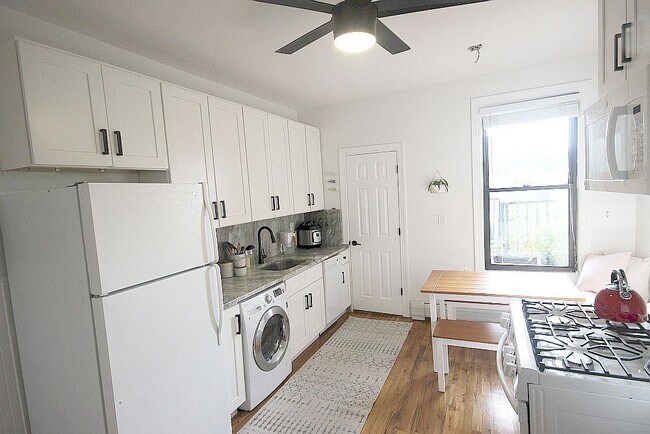 Building Photo - 214 Jefferson St