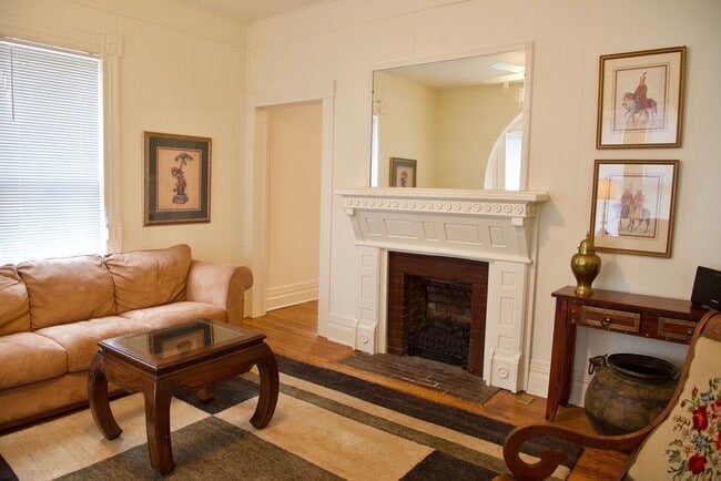 Building Photo - Stunning Furnished Historic Renovation in ...