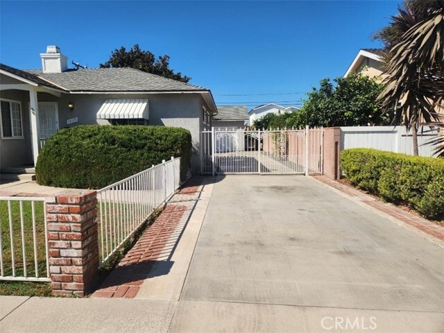 Building Photo - 11171 Midway Dr