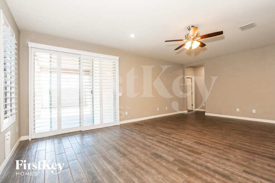 Building Photo - 4151 W Goldmine Mountain Dr