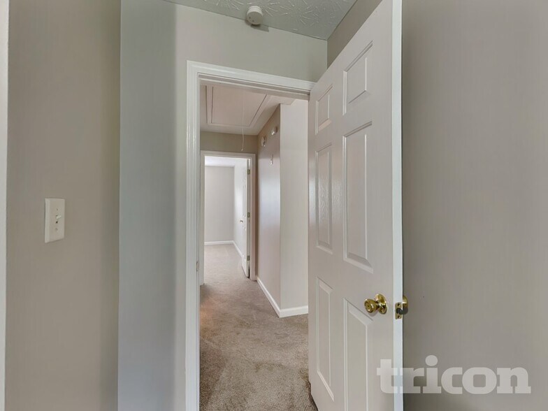 Building Photo - 5545 Amber Cove Way