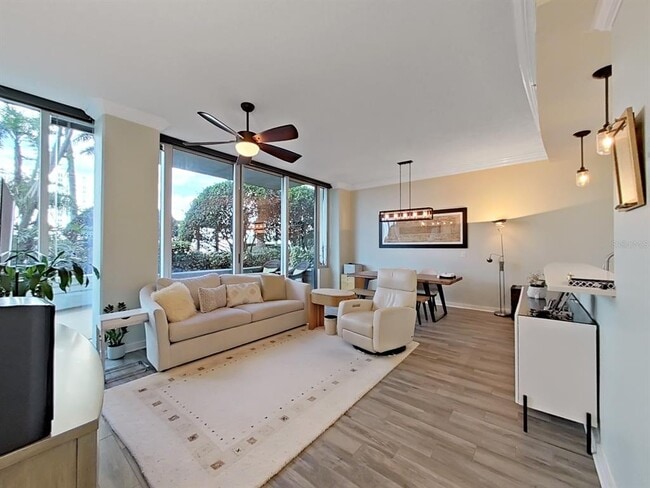 Building Photo - 777 N Ashley Dr