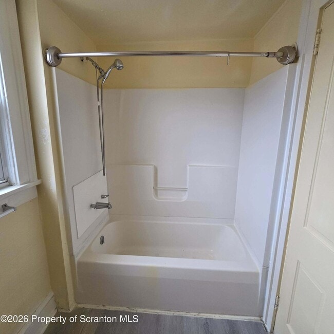 Building Photo - 114 N Hyde Park Ave