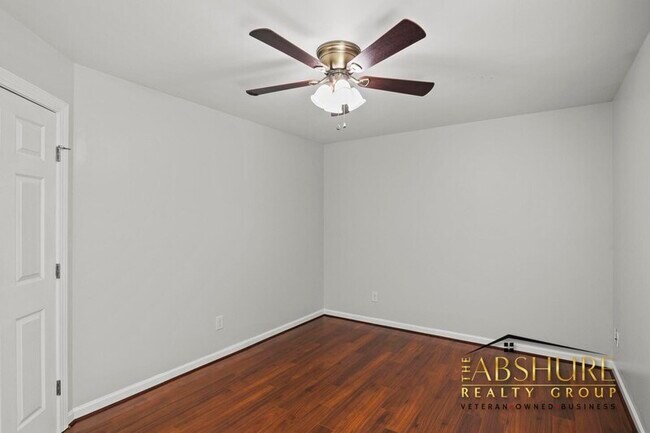 Building Photo - 3704 Hinton Grove Pl