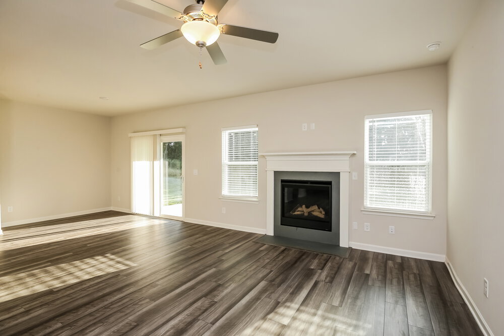 Building Photo - 5856 Hackberry Ln