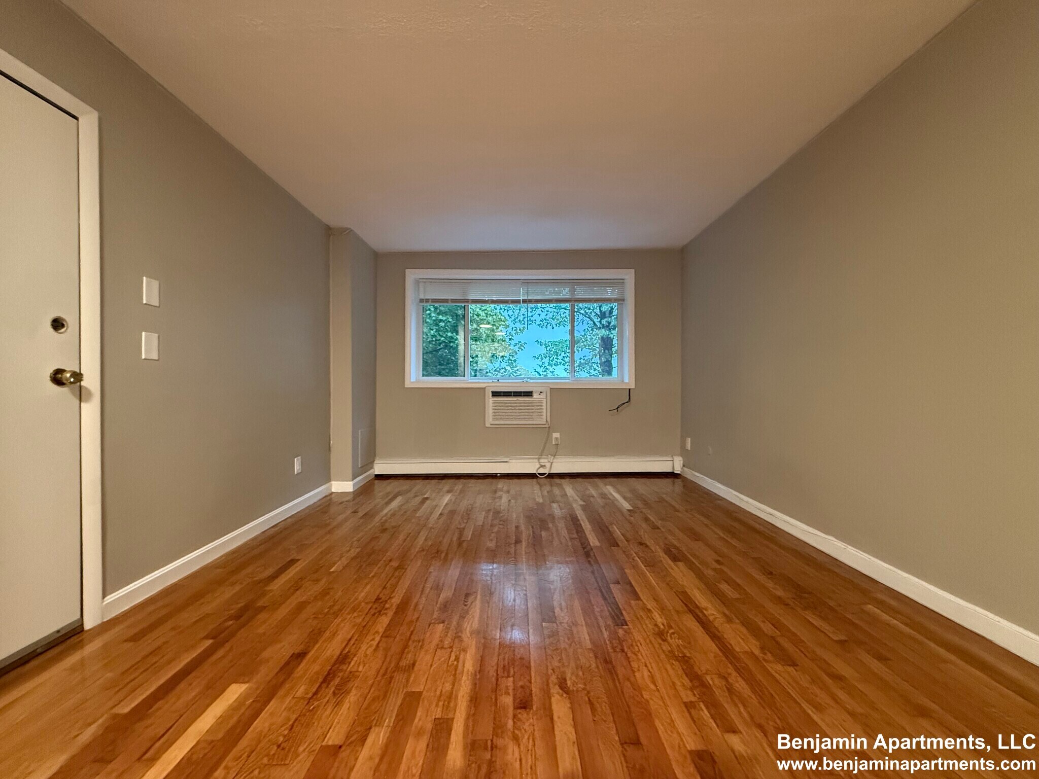 Building Photo - 232 Parker Hill Ave