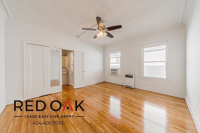 Building Photo - 1740 N Gramercy Pl