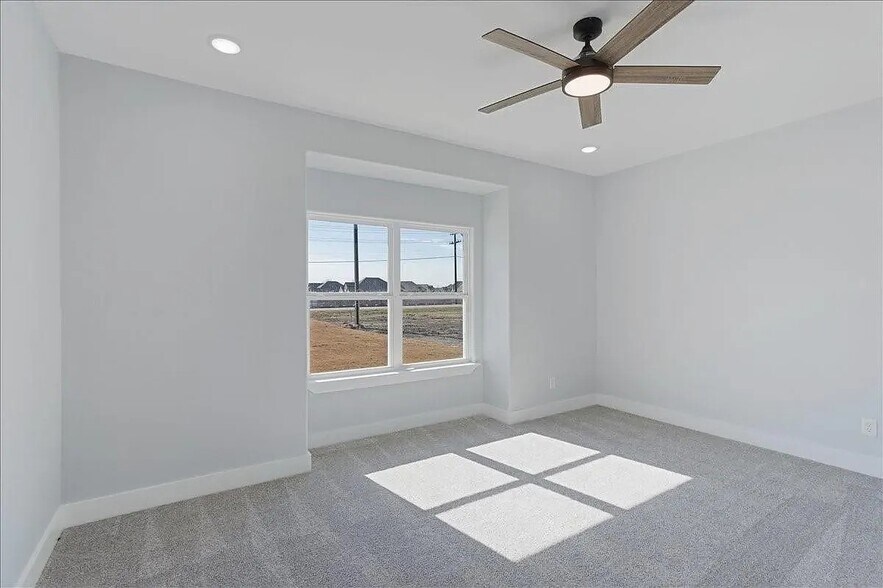 Building Photo - 2355 County Road 376