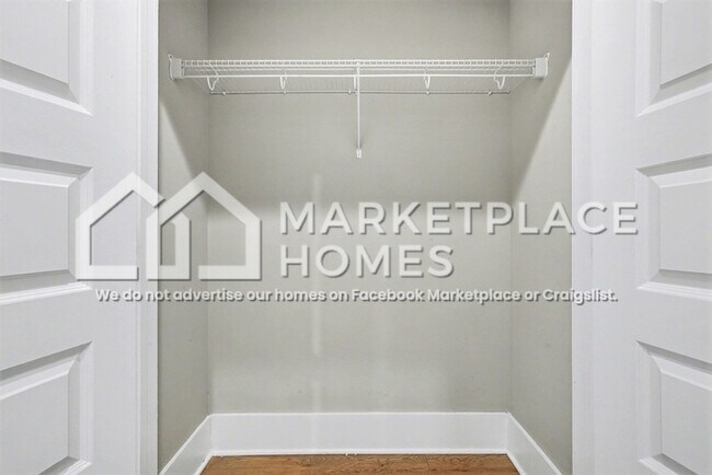 Building Photo - 185 Arbor Lp