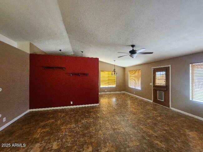 Building Photo - 8903 W El Caminito Dr