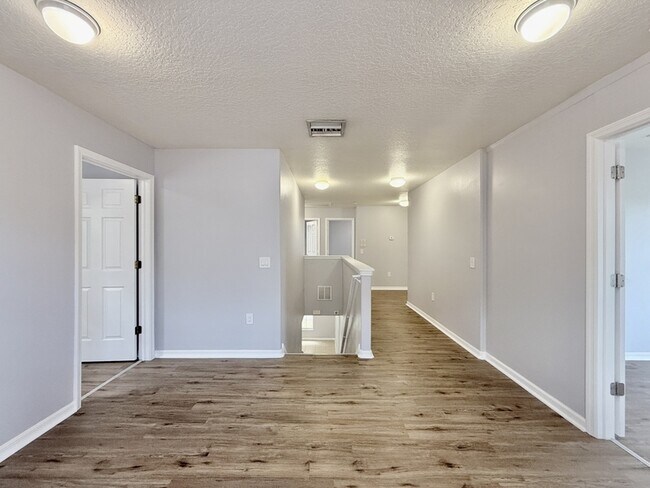 Building Photo - 10325 Boyette Creek Blvd