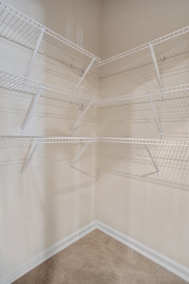 Building Photo - 73 Java Ln