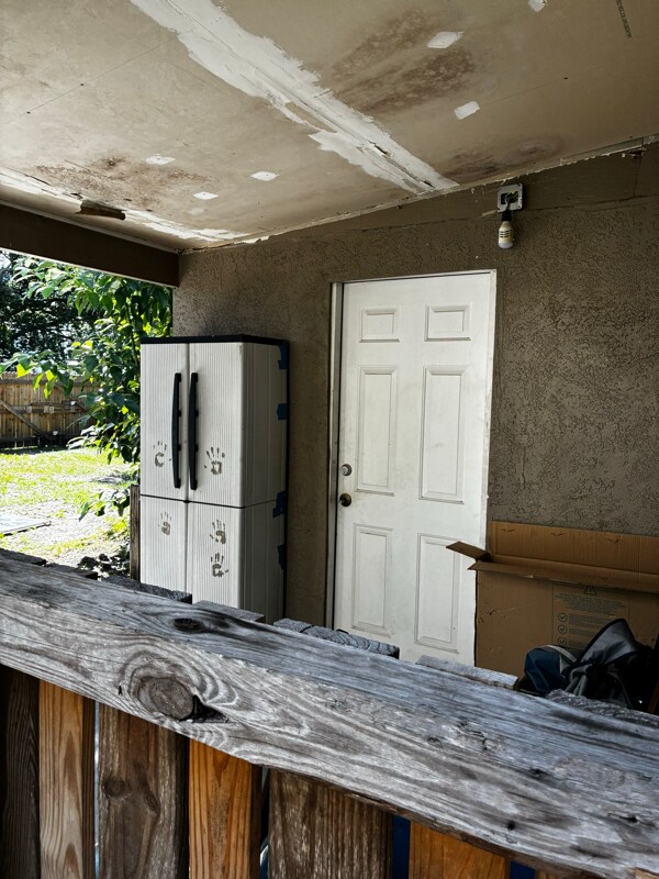 Building Photo - 3417 Lindell Ave
